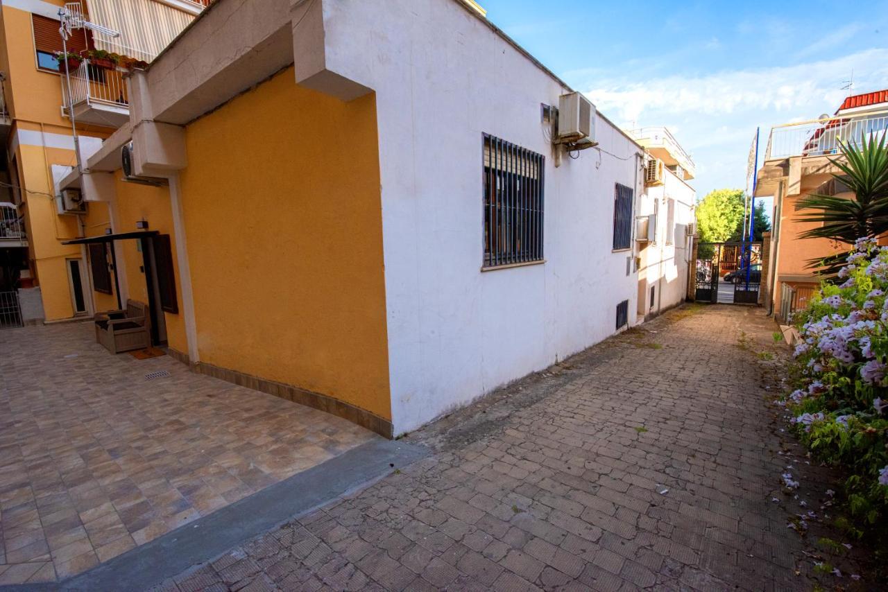 Domus Marti Hotel Formia Luaran gambar